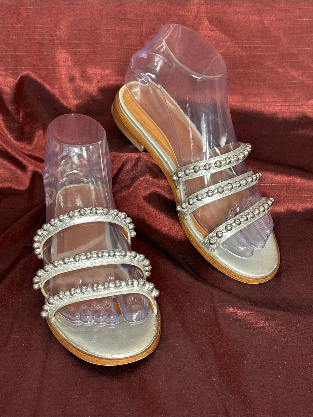 ✨ Coach Silver Beaded Strappy Sandals 👡 Size 5.5 💎